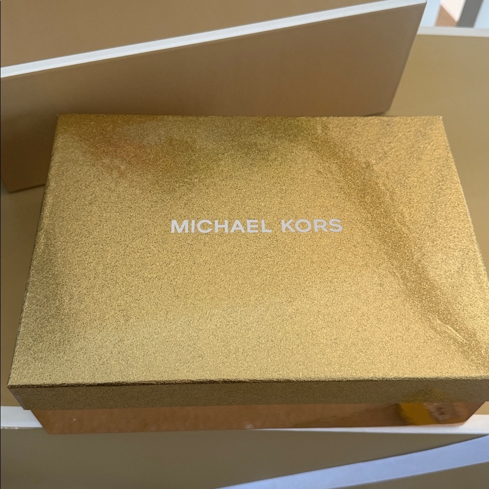 Michael Kors Crossbody Purses Brand New Authentic 9x5 - Picture 9 of 9